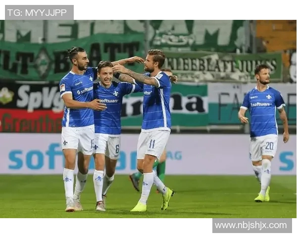 柏林赫塔主场夺冠,壮烈夺冠瞬间震撼全场! 柏林赫塔主场夺冠,壮烈夺冠瞬间震撼全场!