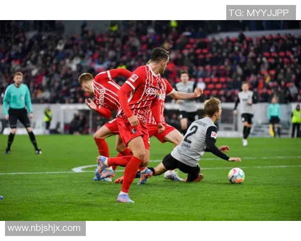 拜仁慕尼黑主场大胜斯图加特首轮形势强劲连胜势头劲向前 拜仁慕尼黑主场大胜斯图加特首轮形势强劲连胜势头劲向前