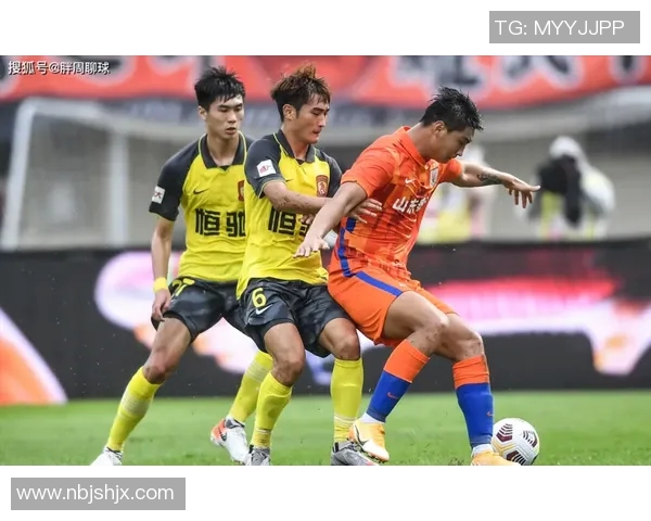 广州恒大再创辉煌,五连胜登顶中超积分榜