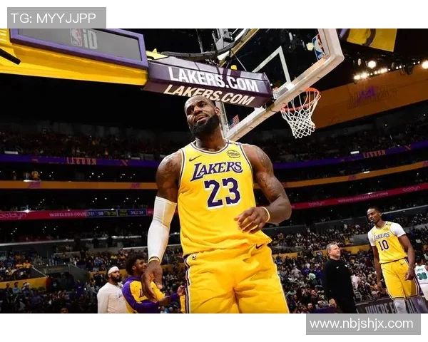 湖人逆转公牛，詹姆斯关键时刻发威