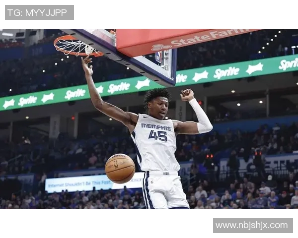 开拓者队客场大胜灰熊队表现喜人，未来可期