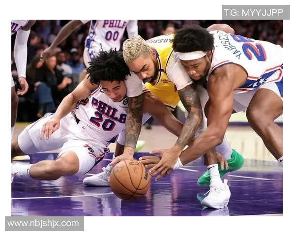 篮网客场战胜76人,厄文发挥出色,带领球队走向胜利 篮网客场战胜76人,厄文发挥出色,带领球队走向胜利