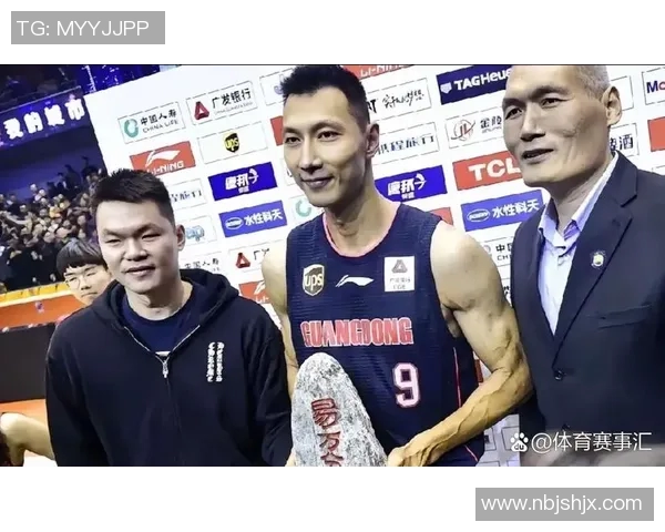 易建联带领广东宏远队再次登顶CBA联赛，夺得冠军称号！