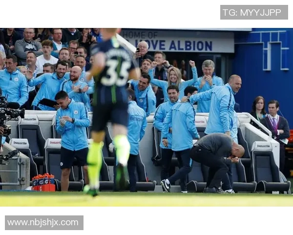 英超赛场爆发足球狂欢，传奇战舰再度问鼎冠军奇迹归来